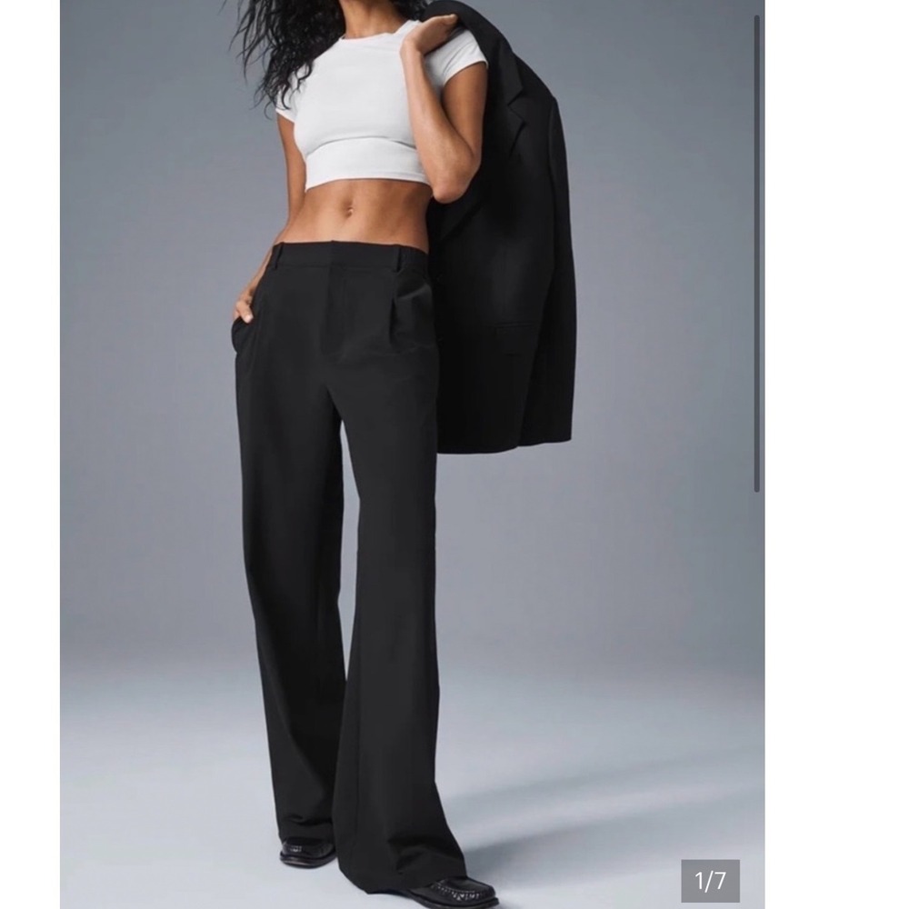 Alo‎ Yoga Pursuit Trousers Womens Black Wide Leg Pleated Pants W5114R